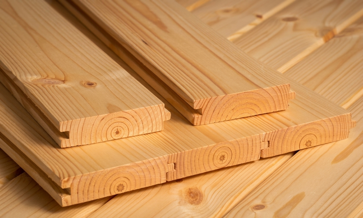 Deska podłogowa drewniana sosnowa pióro-wpust.